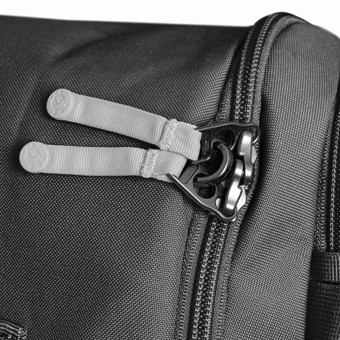 Rejserygsække<Pacsafe GO Carry-on Backpack 34l Sort (JET BLACK)