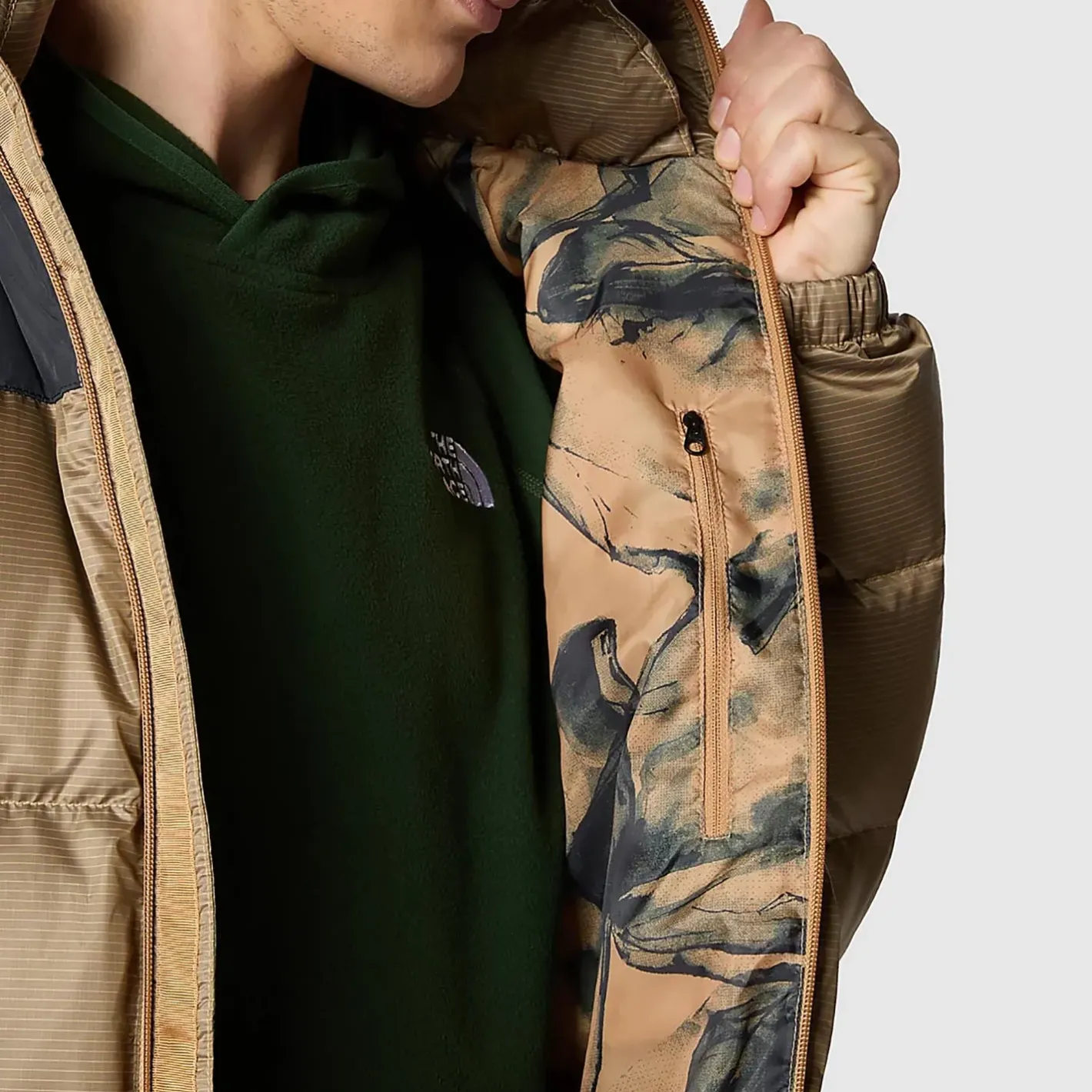 The North Face Varme Jakker<Mens Diablo Recycled Down Hoodie Beige (ALMOND BUTTER/TNF BLACK)