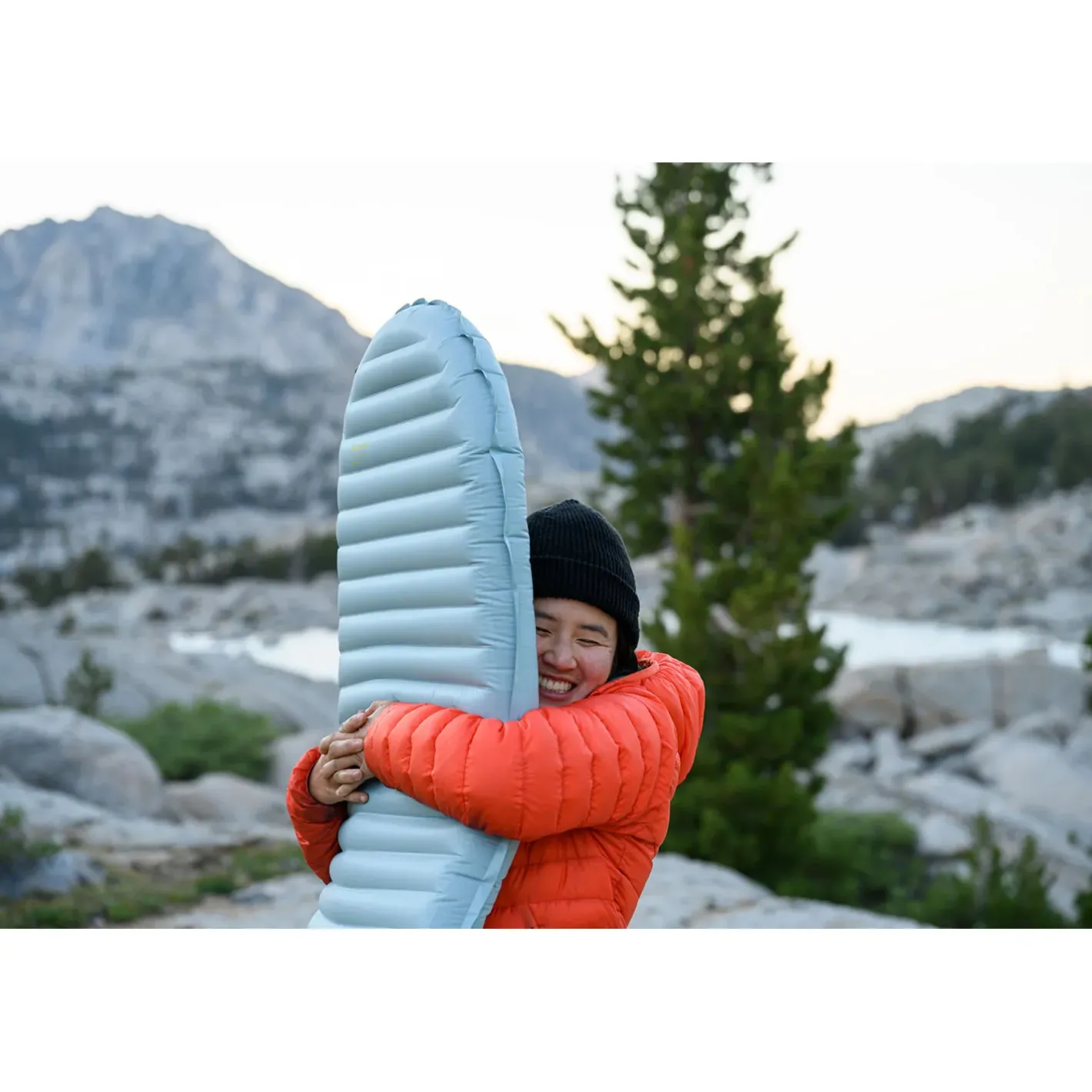 Therm-A-Rest Oppustelige Liggeunderlag<Neoair Xtherm NXT Large S2023 model Blå (NEPTUNE)